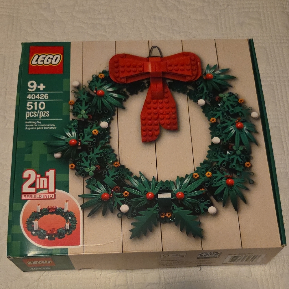 LEGO 40426 Set with Green and Red Elements
